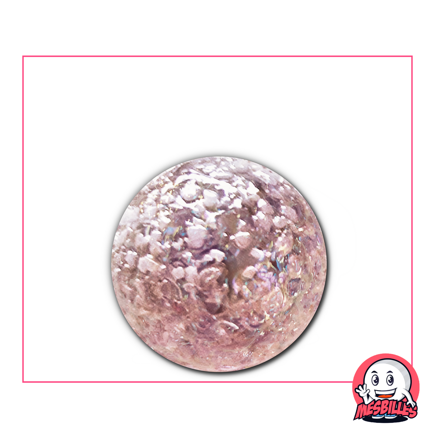 Biglia rosa iridescente da 25 mm con superficie strutturata che ricorda un esopianeta spazzato da venti di sabbia stellare
