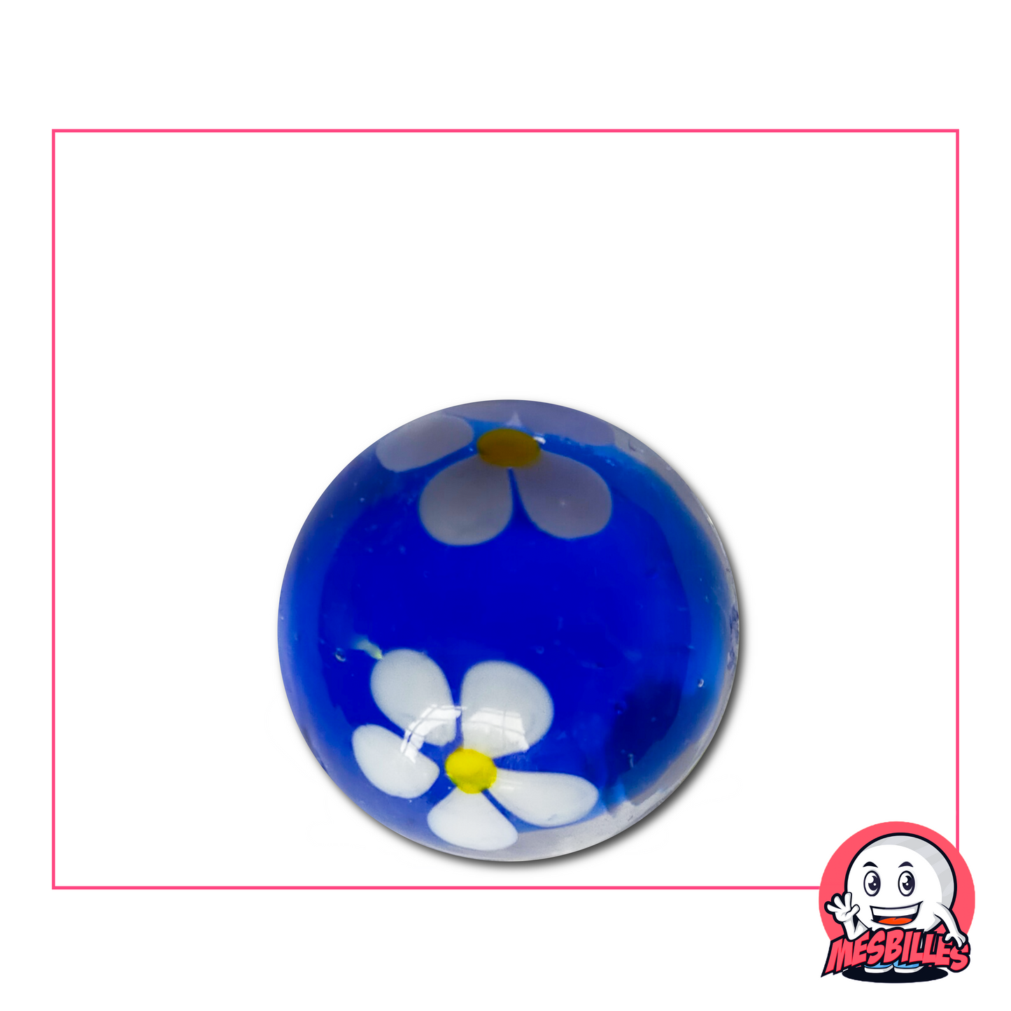 Grande biglia blu da 22 mm contenente un fiore bianco a cinque petali, fissato al centro di un vetro trasparente